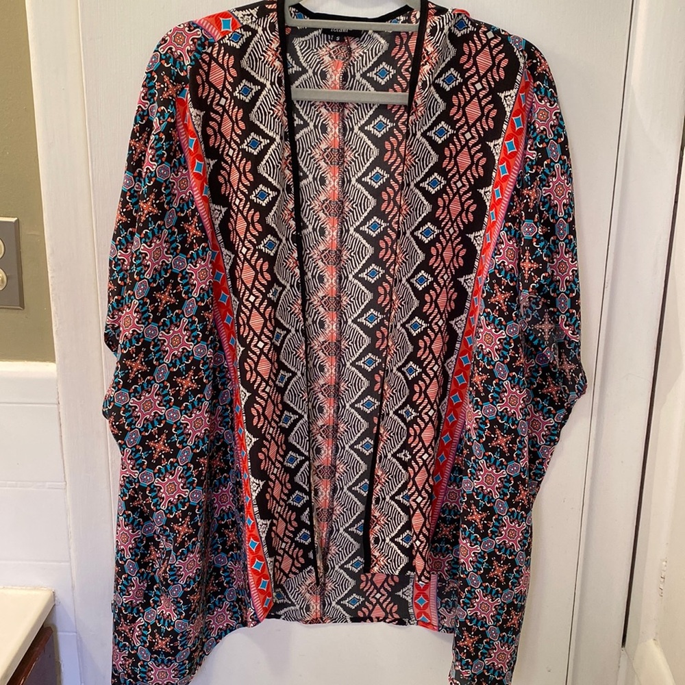 Tolani kimono shirt size small
